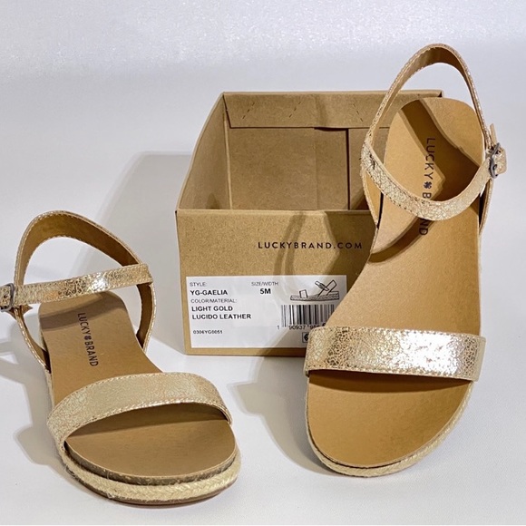 Lucky Brand YG-Gaelic | Light Gold Lucido Leather Sandal - Picture 2 of 6